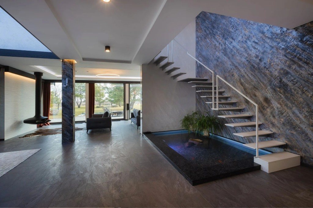 Egemen Mustafa Sener — apartment built in Ukraine (05/21)